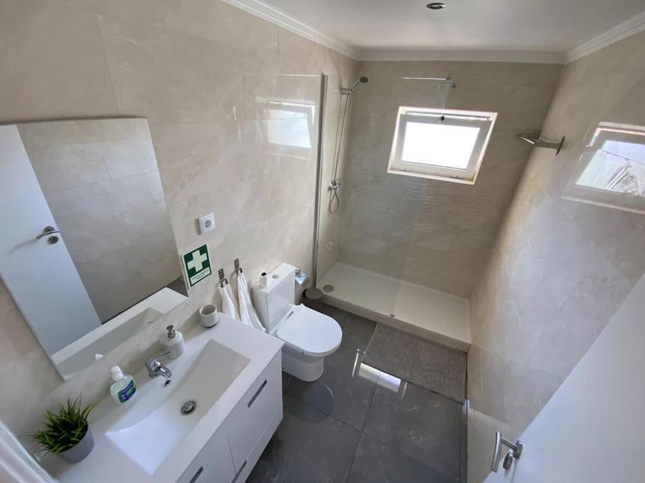 Cozy Surf House Villa Charneca  Ngoại thất bức ảnh