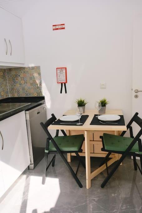 Cozy Surf House Villa Charneca  Ngoại thất bức ảnh