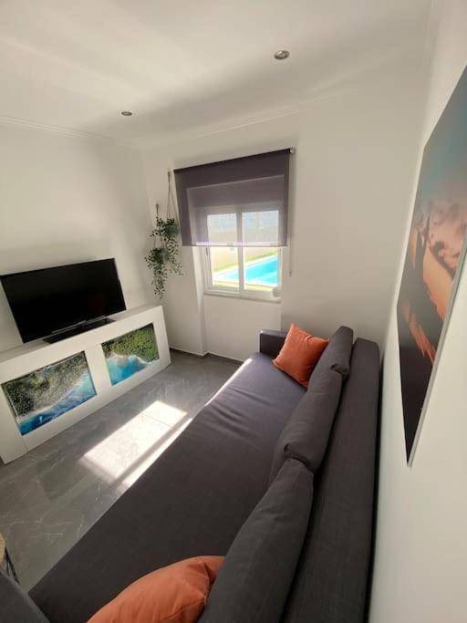 Cozy Surf House Villa Charneca  Ngoại thất bức ảnh